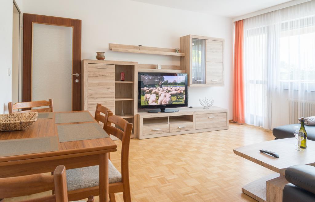 Apartment Seeblick Zell am See Camera foto